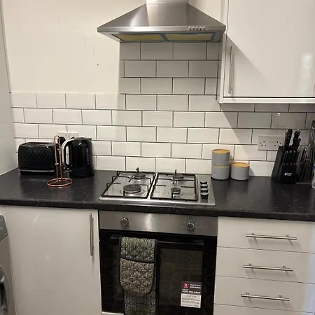 Contractor Park View With Private Parking Apartamento